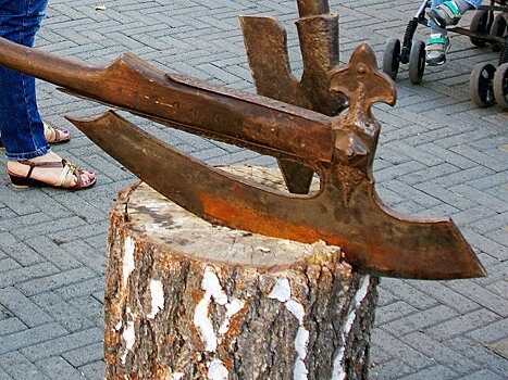 В Красноармейском районе будут судить водителя, напавшего с ножом на сотрудника ГИБДД