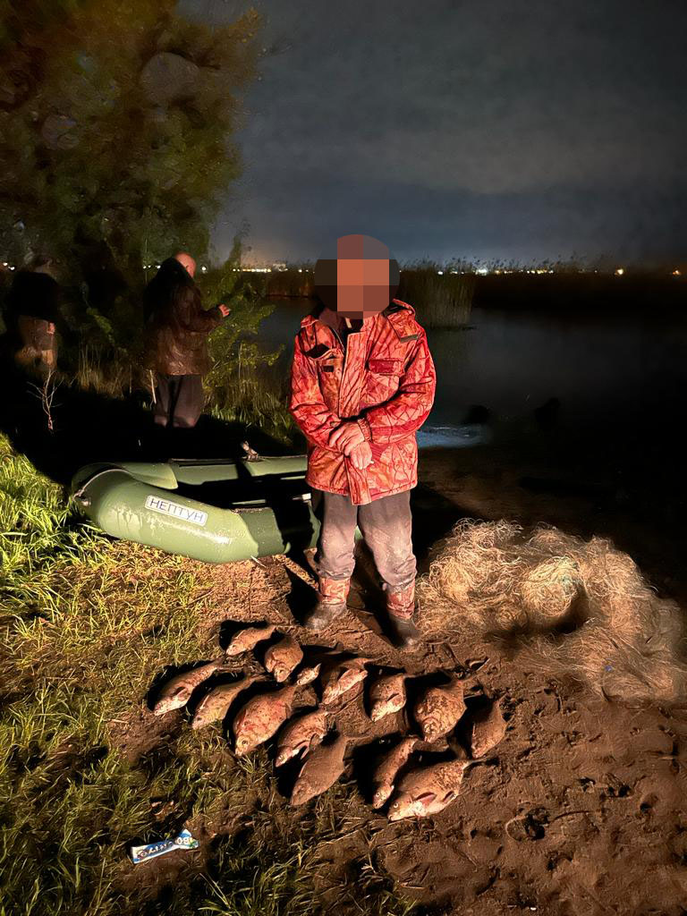 В Волгодонске поймали безработного браконьера, который ловил рыбу сетью