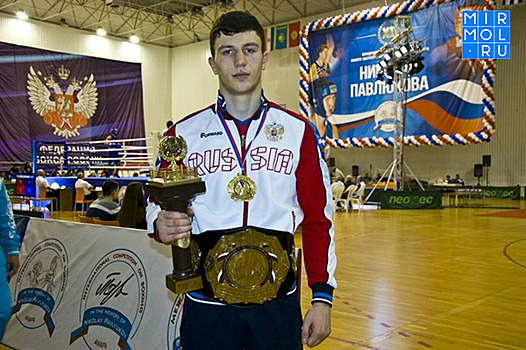 Джамбулат Бижамов стал чемпионом России по боксу среди юниоров