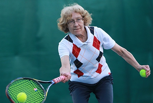Жителей района пригласили поучаствовать в одиночном турнире по большому теннису