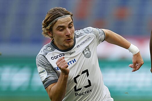 Агент Максима Петрова высказался о будущем игрока на фоне интереса «Локомотива»