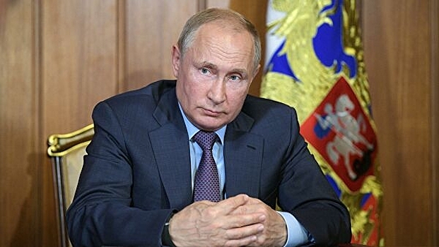 Путин поддержал участие волонтеров в политике