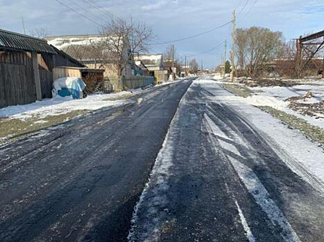 Челябинского подрядчика наказали за укладку асфальта в снег