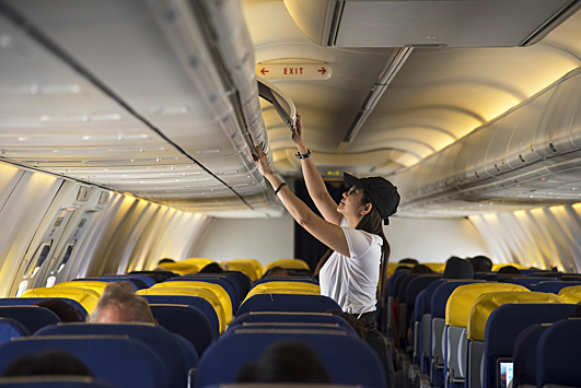 5 типов пассажиров, которых ненавидят стюардессы
