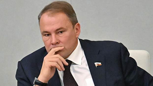 Толстой назвал ЕГЭ "калькой" с Запада