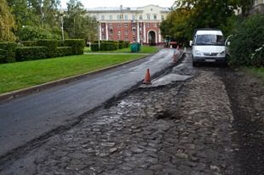 Брусчатку 30-х годов прошлого века откопали в Кемерове