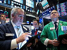 Уолл-стрит на открытии торгуется смешанно