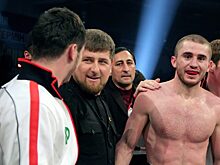 Кадыров раздал бойцам мерседесы и миллионы