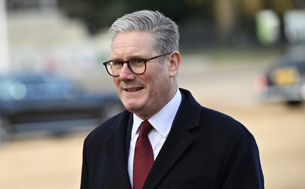 Премьер Британии решил навестить своих солдат на границе с Россией