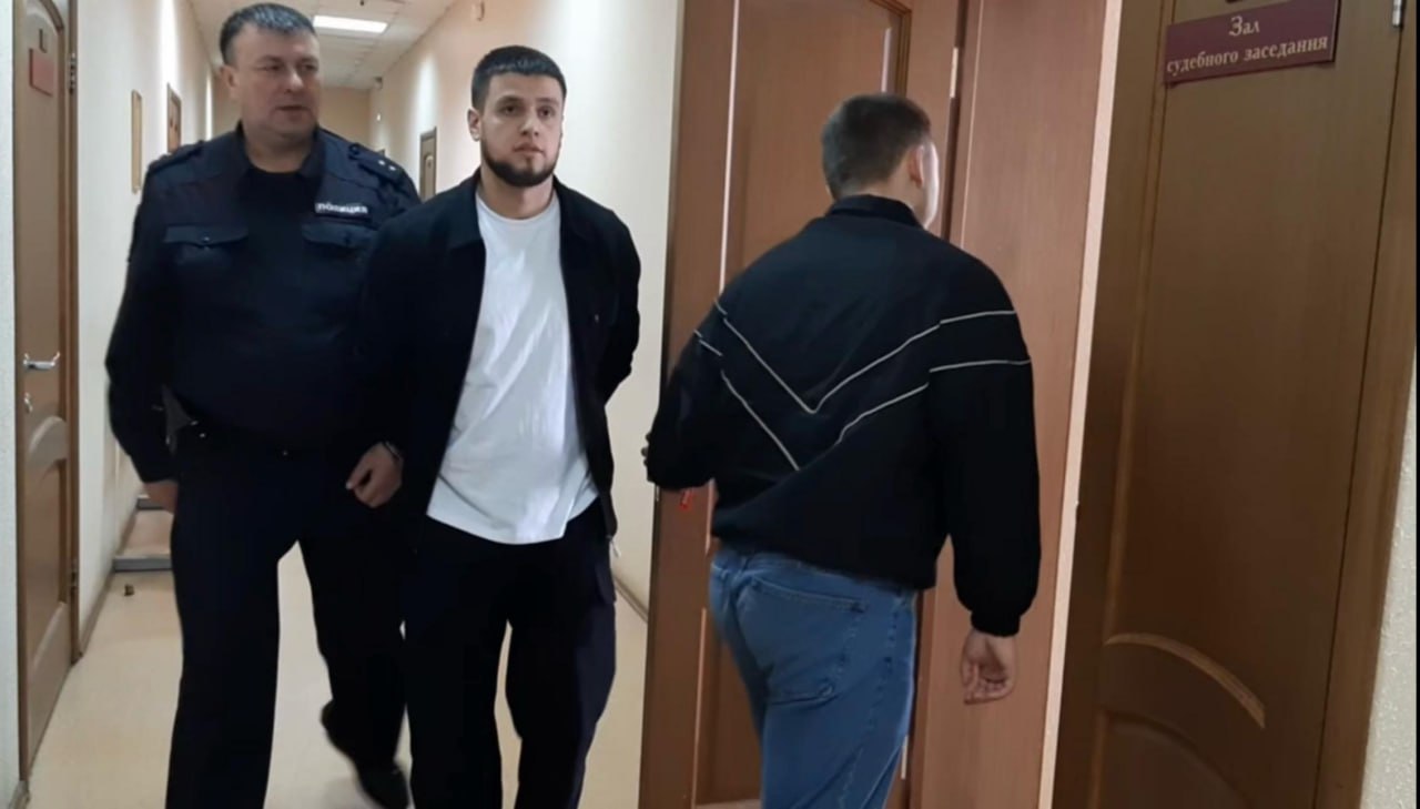 Новосибирский таксист проведет в колонии девять лет за убийство пассажира