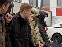 Сотни добровольцев каждый день приходят на отборные пункты по всей России