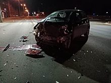 Жительница Ноябрьска пострадала при столкновении двух легковушек в центре города. ФОТО