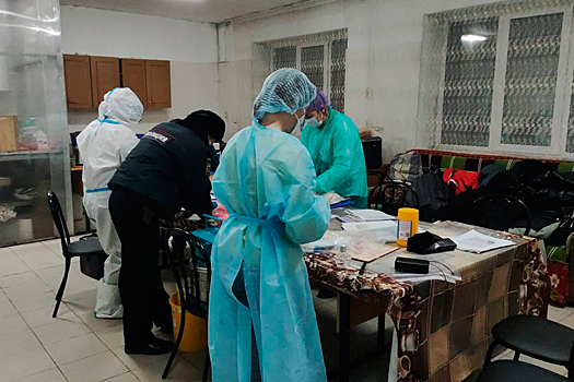 Более 10 постояльцев алтайского соццентра госпитализированы после отравления