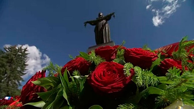 В Петербурге прошли траурные церемонии в честь Дня памяти и скорби