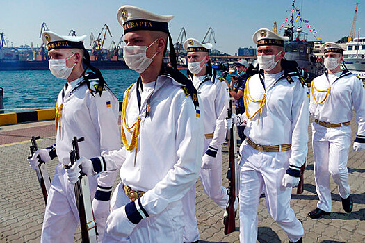 Командующий ВМС Украины: речные катера оснастили вооружением и приняли в состав ВМС