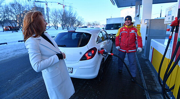 Водителей предупредили о подорожании бензина к лету