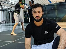 Поединок российского бойца Тухугова в UFC отменен