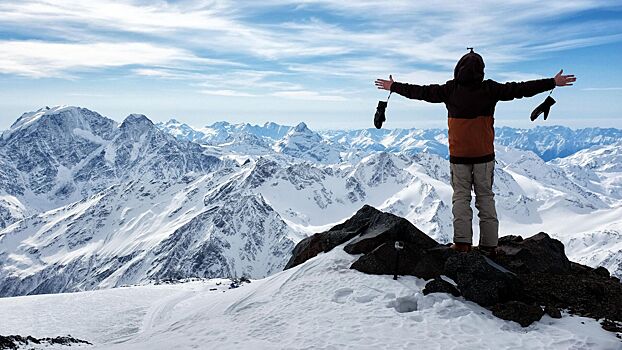 На курорте «Эльбрус» открыли горнолыжный сезон