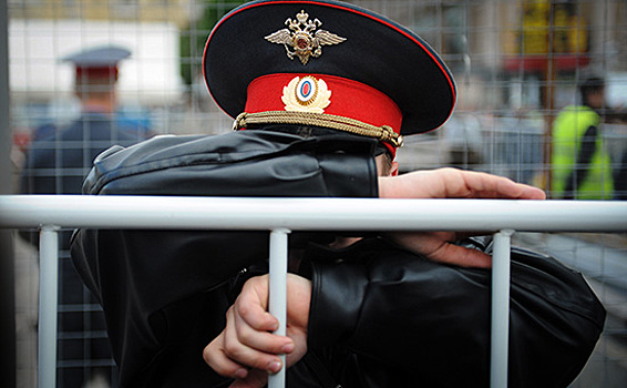 Экс-подполковника МВД отправили в колонию за обман "вора в законе"