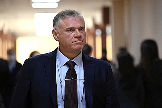Российский миллиардер подал в суд на австралийского министра