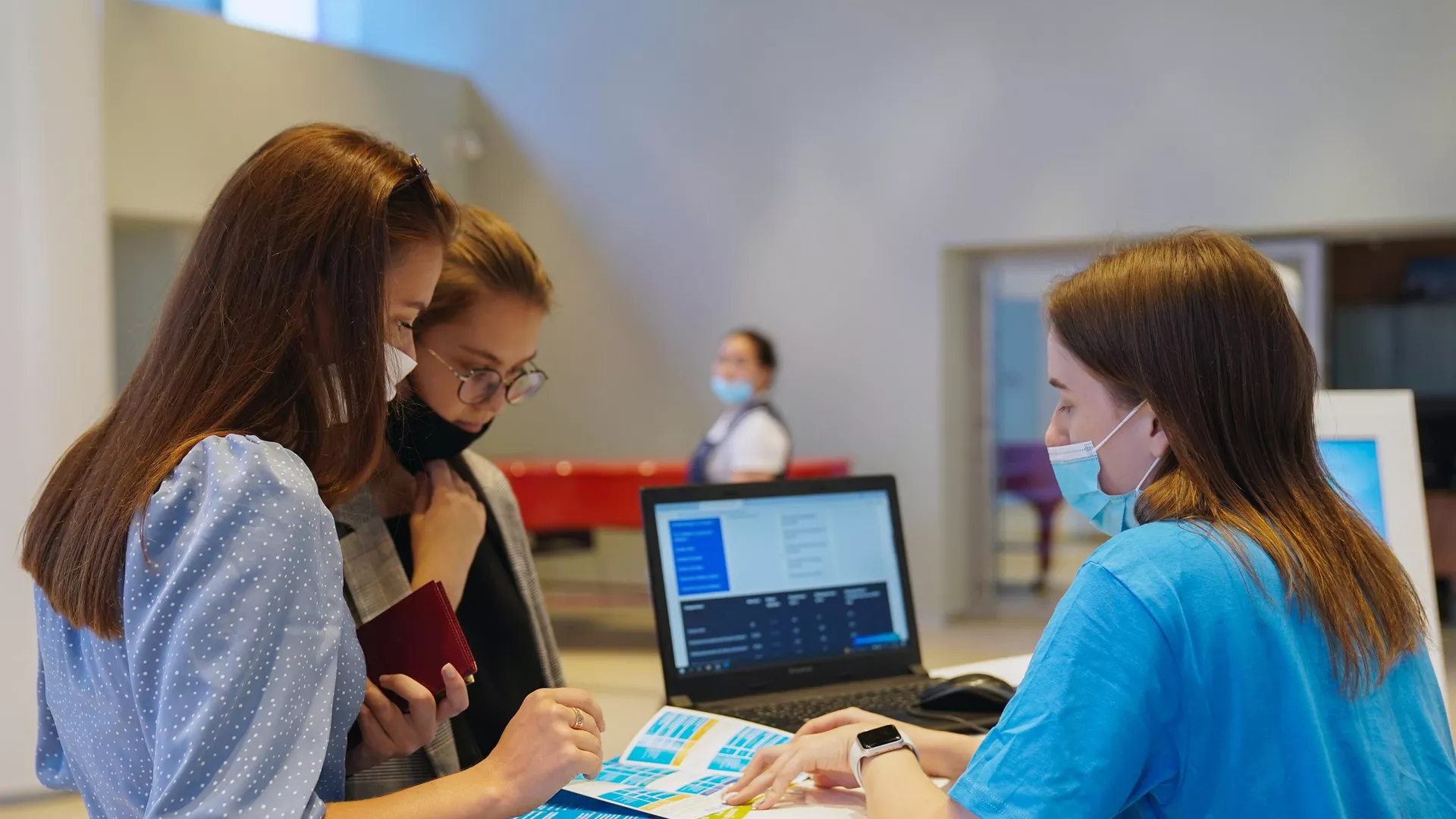 Фальков: РФ входит в число лучших стран для получения высшего образования