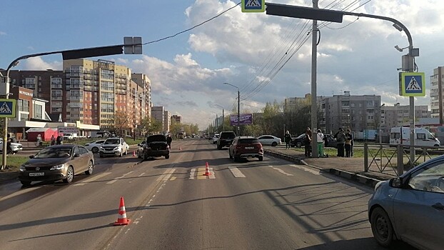 В Вологде на пешеходном переходе сбили школьника