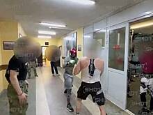 Первая драка рэпера Макана в элитном спецназе Росгвардии попала на видео