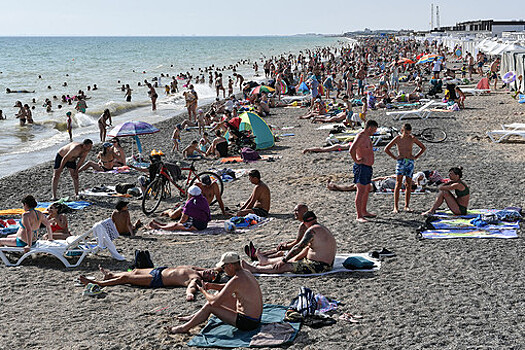 Вильфанд: температура воды в Евпатории и Алуште в Крыму охладилась до 15℃