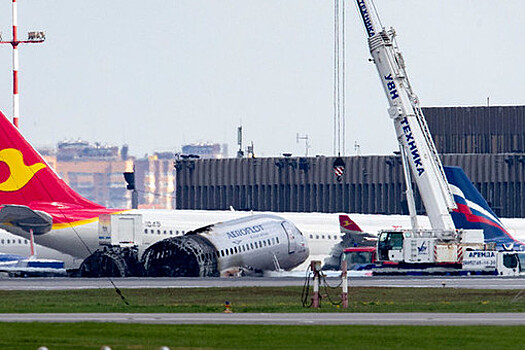 "Ползли по коридору": что помнит последний из выживших в  SSJ 100