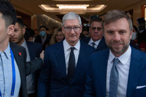 Тим Кук похвалил отношения Apple и Китая во время визита в Пекин