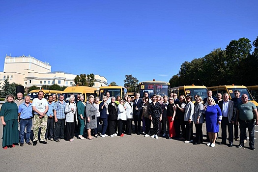 Смоленская область закупила 20 школьных автобусов