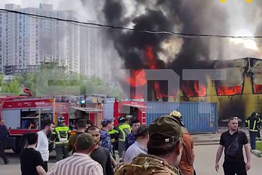 Мощный пожар в Подмосковье сняли на видео