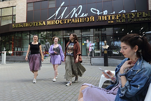 "Показываем иностранным партнерам, что такое Россия". Чем живет "Иностранка"?