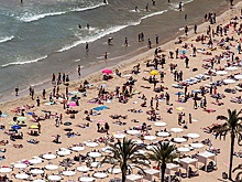 На популярном испанском курорте планируют запретить курить