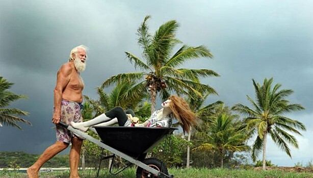 Разорившийся австралийский миллионер уже 20 лет живет один на необитаемом острове