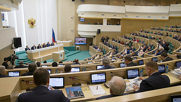 Путин подписал закон о федеральном бюджете РФ на 2020 год и плановый период 2021-2022 гг.