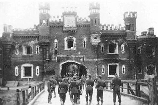 Как в 1939 году немцы штурмовали Брестскую крепость