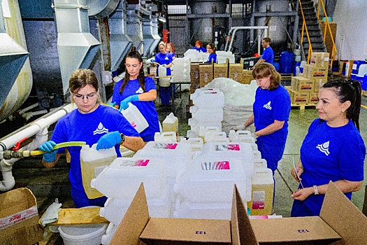 Глава Марий Эл оценил успехи региональной компании - одного из лидеров в РФ на рынке моющих средств