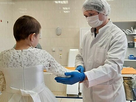 На 9-летней девочке от газовой горелки вспыхнула одежда: калининградские врачи 4 месяца спасали жизнь ребёнка