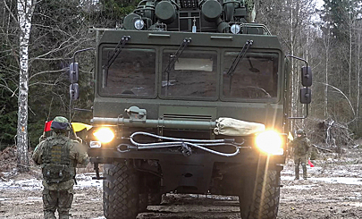 Минобороны впервые показало подвижный грунтовый ракетный комплекс "Орешник"