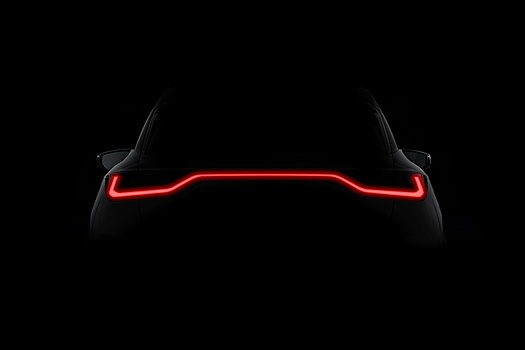 Lexus показал первые изображения самого доступного кроссовера