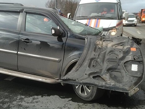 В машине погибшего в ДТП под Тверью директора фирмы нашли крупную сумму