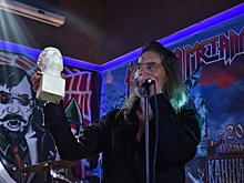 Сергей Паук Троицкий пообещал 70-тысячный концерт в Омске перед мэрией, которую он хочет возглавить