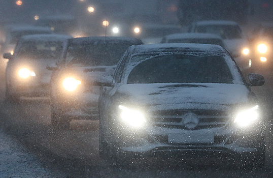 На Нижний Новгород с утра обрушились метель и ледяной дождь