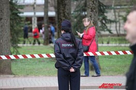 В Курске из-за сообщений о минировании было эвакуировано семь торговых центров