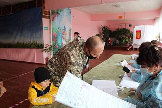 В Курской области на выборы приходят семьями
