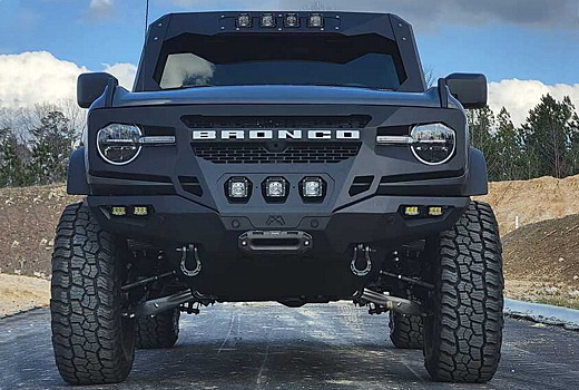 Новый Ford Bronco доработали в милитаристском стиле