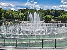 Летний танец воды и света: эффектные городские фонтаны, которые понравятся детям