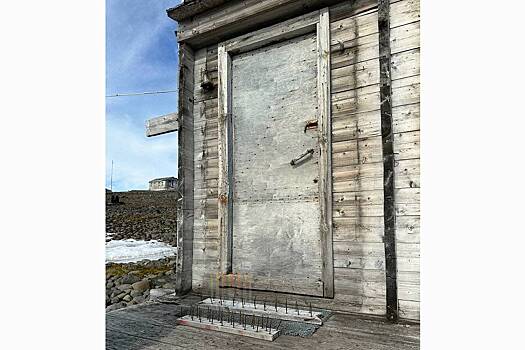 В России открылся «самый жуткий» пункт выдачи заказов