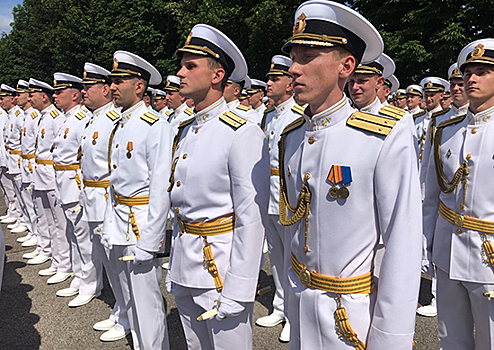 В соединение морской авиации Балтийского флота прибудут служить более 100 молодых офицеров